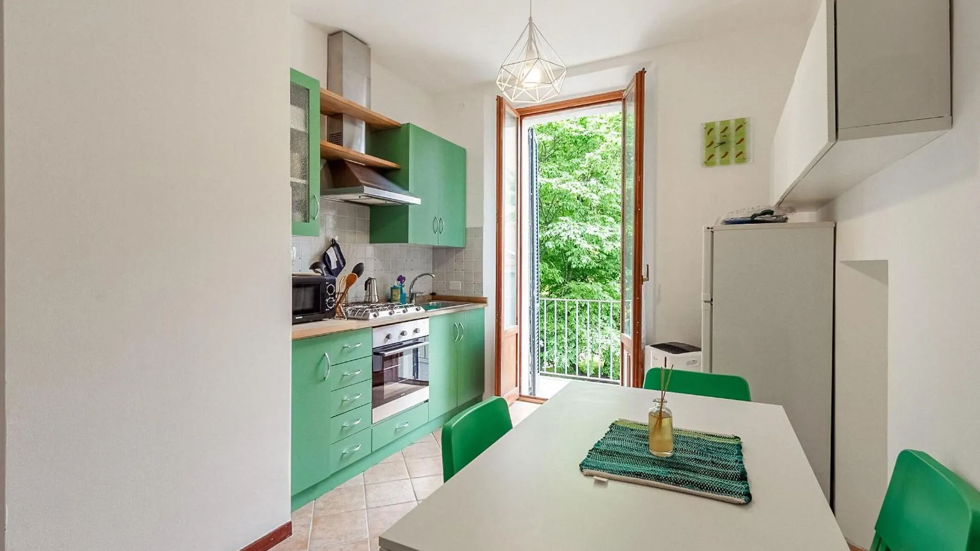 Apartment Giuseppe Ripamonti Vista Parco By Halldis Milan Italy
