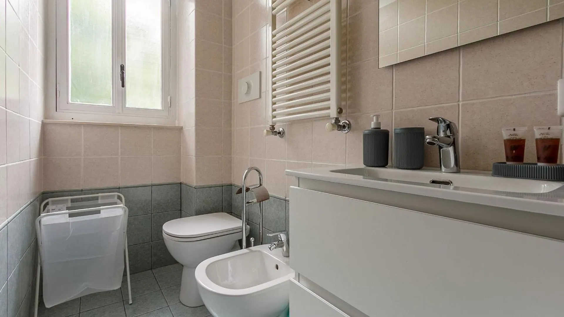 Apartment Giuseppe Ripamonti Vista Parco By Halldis Milan Italy