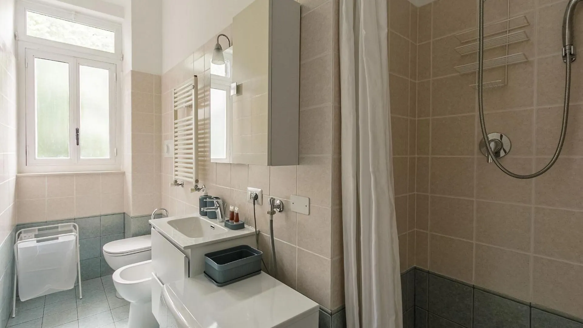 Apartment Giuseppe Ripamonti Vista Parco By Halldis Milan